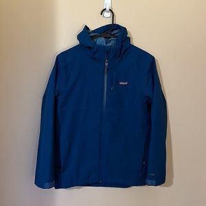 Like new Patagonia 4 in 1 Youth Parka- XL (14)